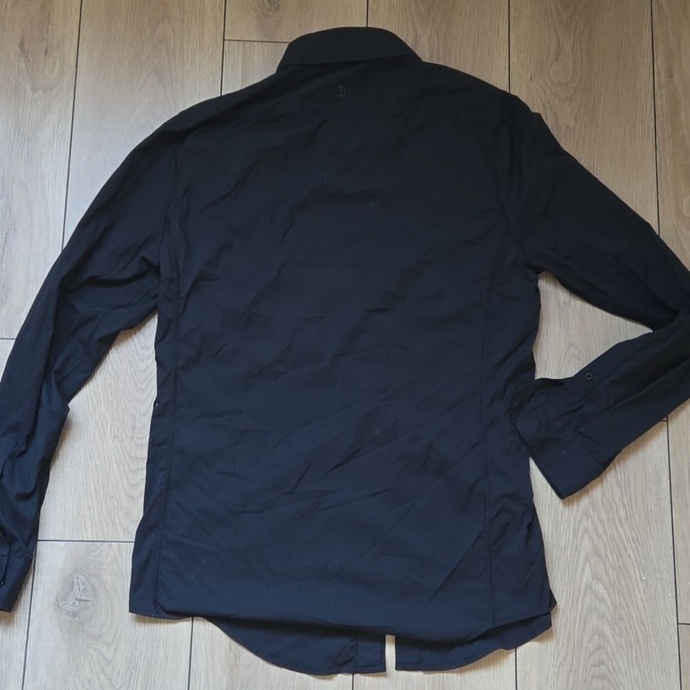 Lululemon Mission Long Sleeve Button Down Shirt Sz S - Picture 4 of 8